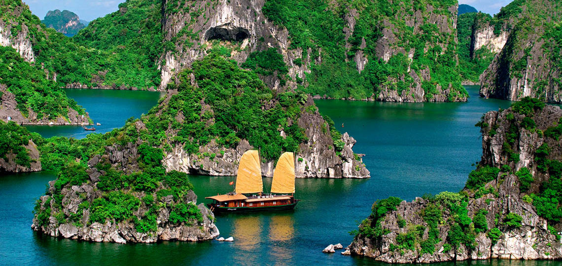 HA LONG BAY DAY CRUISE PRIVATE TOUR