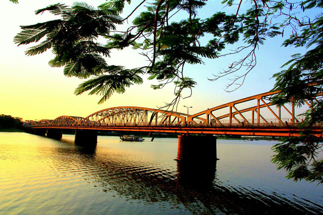DA NANG - HOI AN - HUE 4 DAYS 3 NIGHTS